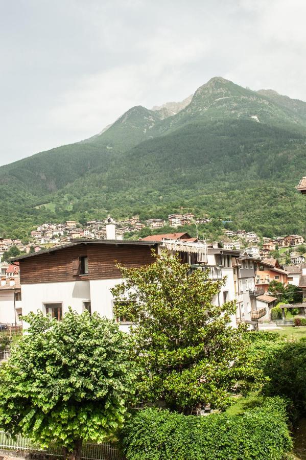 Appartamenti Edolo - A 20 Minuti Da Ponte Di Legno E Aprica エクステリア 写真