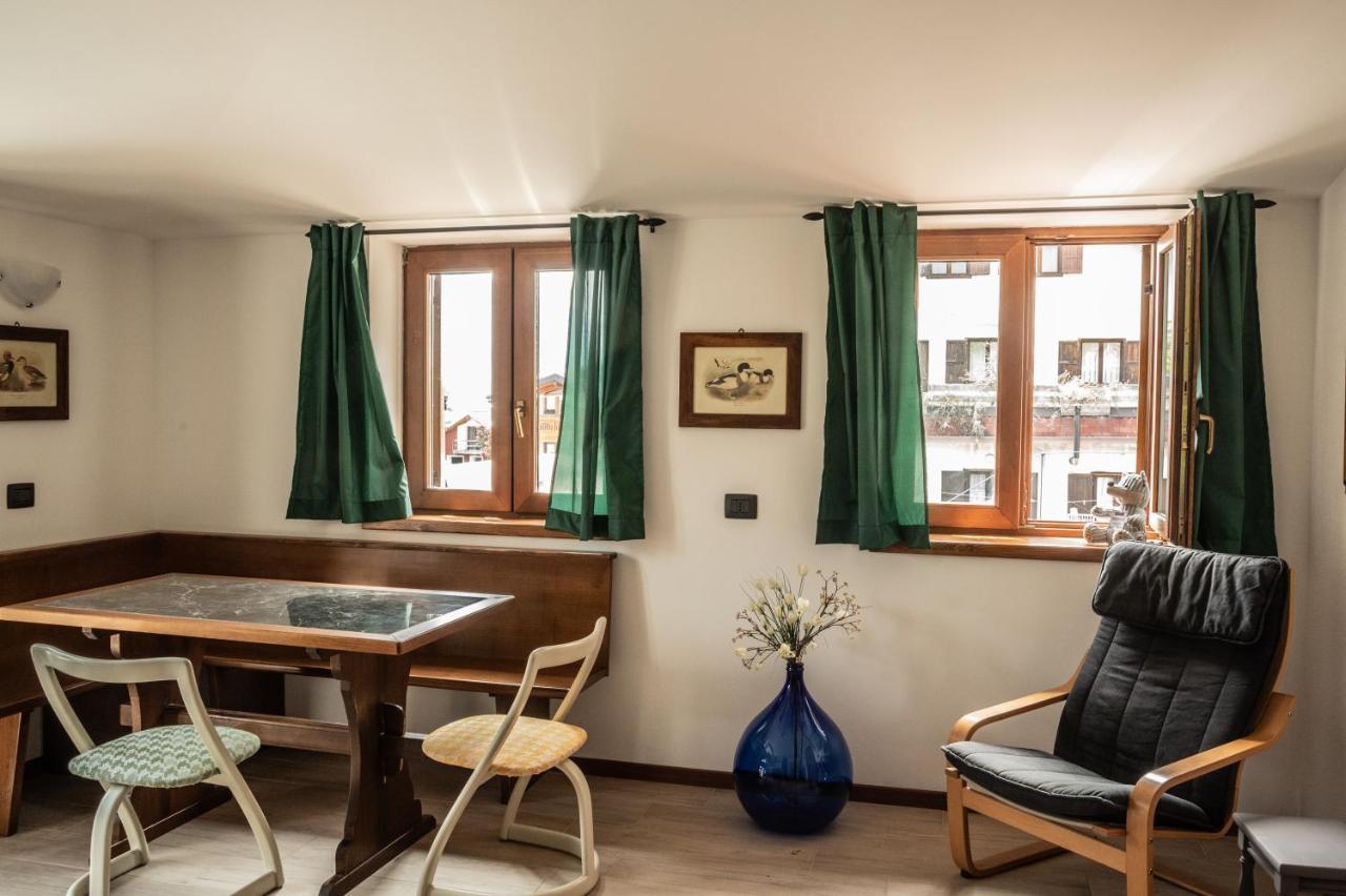 Appartamenti Edolo - A 20 Minuti Da Ponte Di Legno E Aprica エクステリア 写真