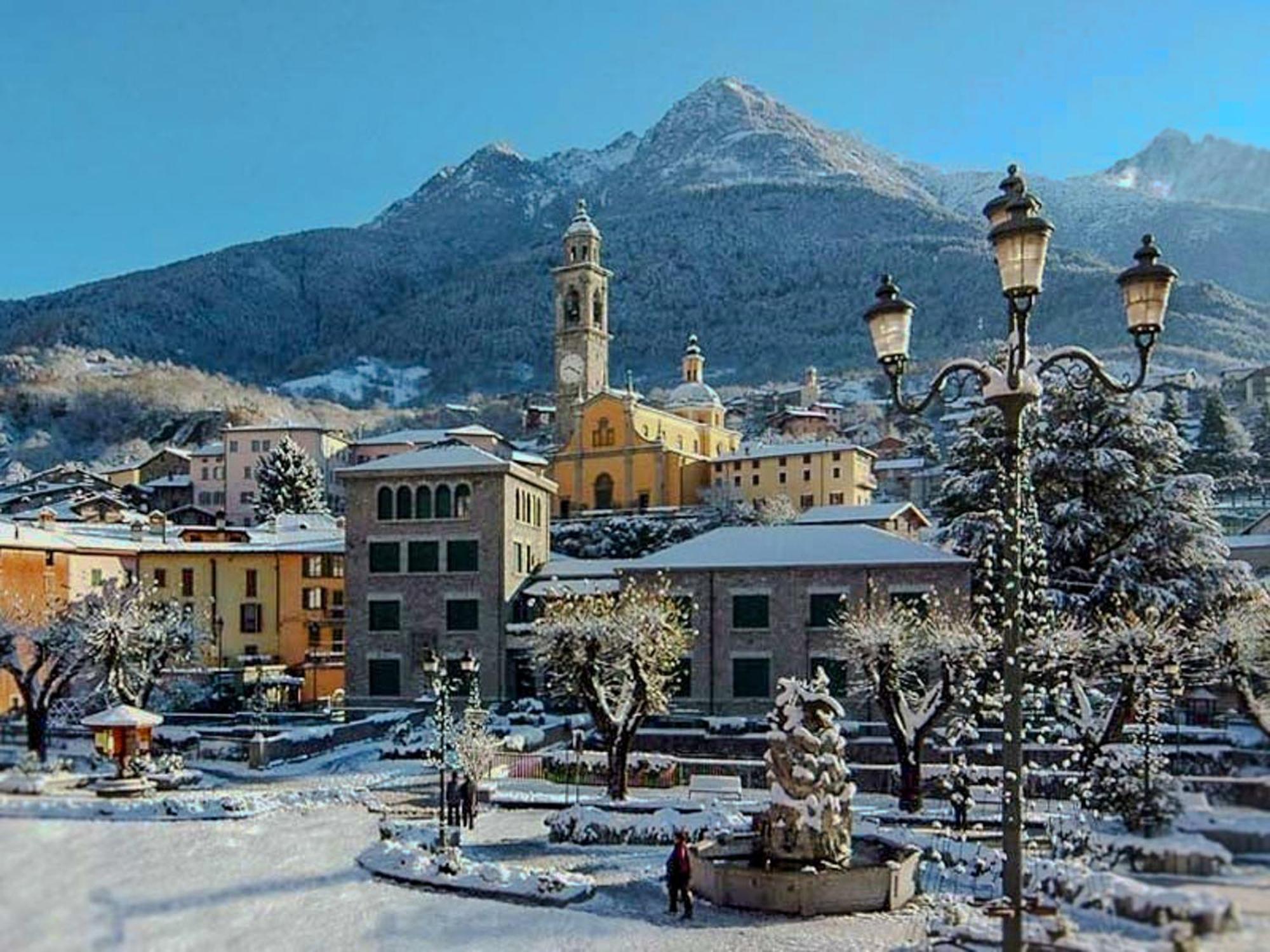 Appartamenti Edolo - A 20 Minuti Da Ponte Di Legno E Aprica エクステリア 写真